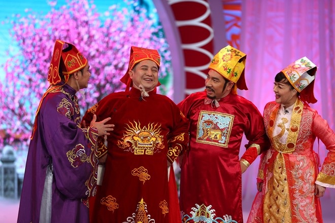 NSƯT Xuân Bắc bật mí kịch bản Táo Quân 2017 dày 120 trang - 2 Các Táo đồng thời cũng là những nghệ sĩ tham gia sáng tạo kịch bản trong quá trình tập luyện.