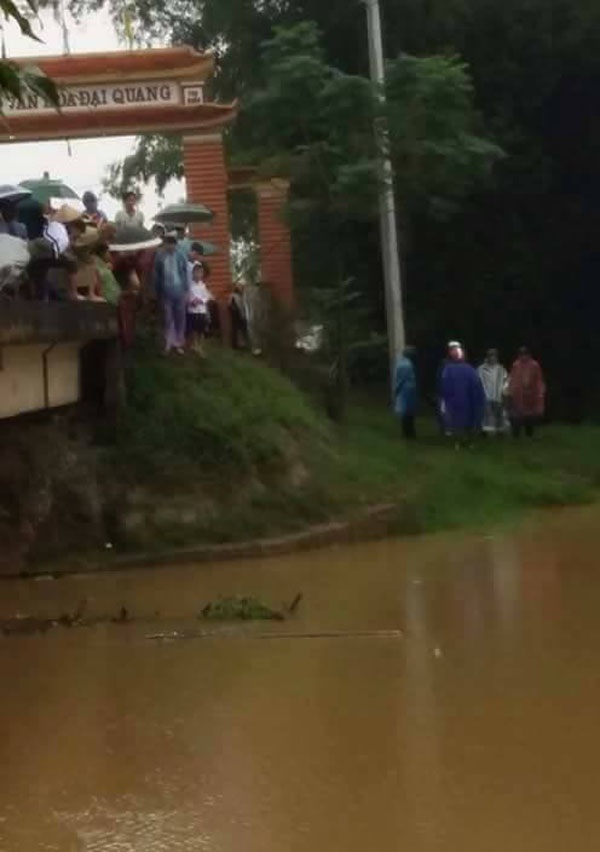 Khu vực cầu Miệu nơi chị Thanh bị ngã xuống sông đuối nước
