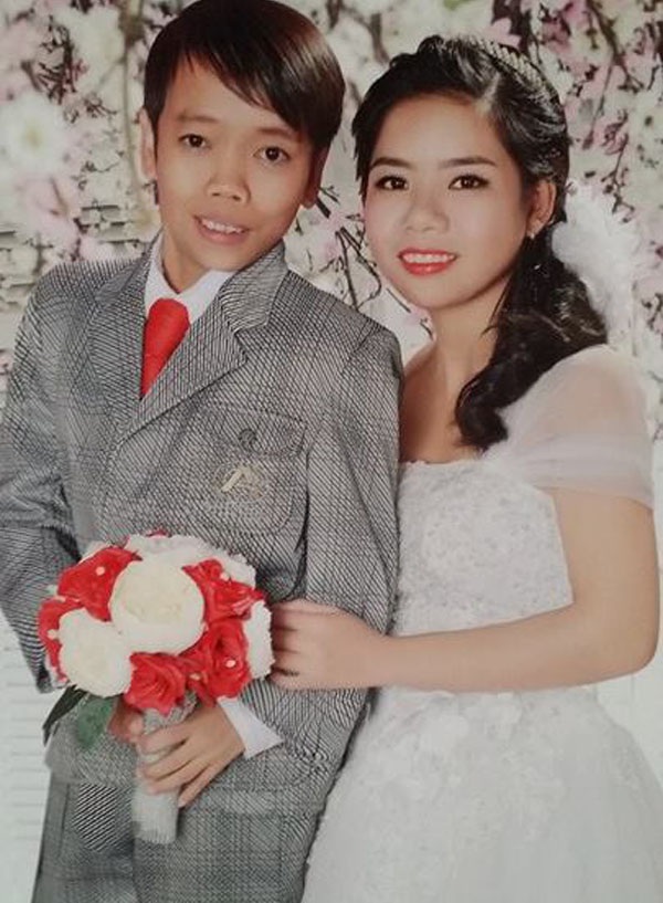 Gần 1 năm quen nhau, anh Nhật và chị Bé nên duyên vợ chồng.