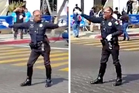 Cảnh sát giao thông nhảy múa như Michael Jackson trên đường phố - 3 Cảnh sát giao thông nhảy múa như Michael Jackson trên đường phố