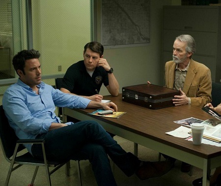 “Cô gái mất tích” gây sốt ngoài rạp - 4 “Cô gái mất tích” gây sốt ngoài rạp