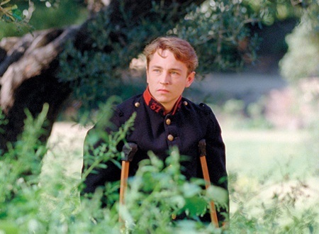 “Renoir”: Nàng thơ của cha, người vợ của con - 7 Người con trai thứ Jean Renoir