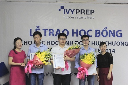 Những trăn trở từ một buổi lễ trao học bổng