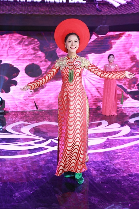 20 thí sinh đầu tiên lọt vào Chung kết Hoa hậu Việt Nam 2014 - 13 Tin: