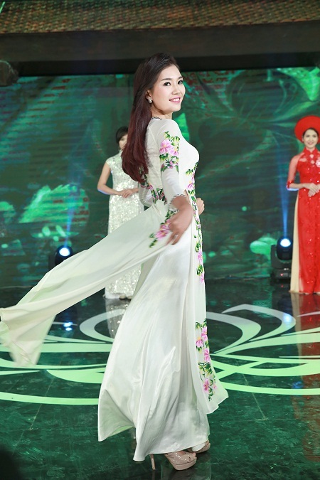 20 thí sinh đầu tiên lọt vào Chung kết Hoa hậu Việt Nam 2014 - 31 Tin: