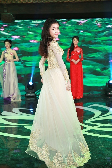 20 thí sinh đầu tiên lọt vào Chung kết Hoa hậu Việt Nam 2014 - 40 Tin: