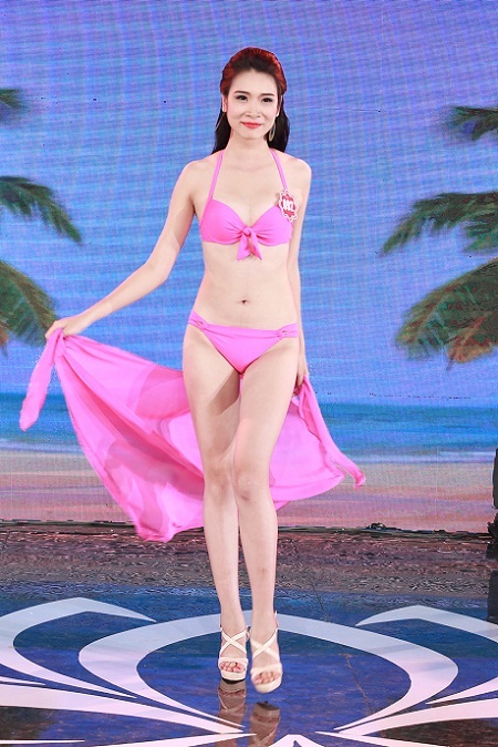 Thí sinh Hoa hậu Việt Nam đẹp rạng ngời trong phần thi bikini - 37 Tin: