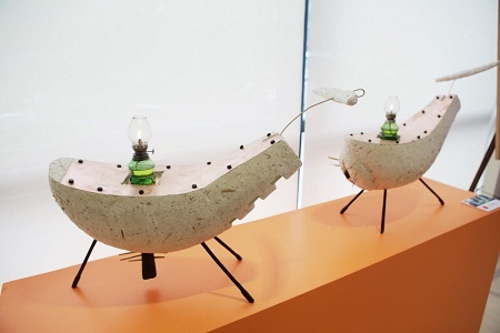 Nghệ sĩ Lê Đình
Nguyên với rối nước