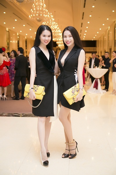 Trà Ngọc Hằng - Ngọc Trinh mặc đồ đôi như chị em song sinh - 7 Trà Ngọc Hằng và cháu gái