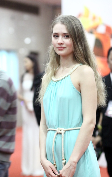 Nữ diễn
viên người Nhật - Miki Honoka