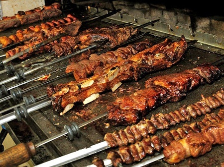 Phở là một trong 43 món phải ăn trong đời - 14 Những món thịt nướng đa
dạng của Brazil.