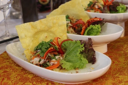 Hilton Hotel chiến thắng tại bán kết 1 “Chiếc thìa vàng” khu vực phía Bắc - 3 Salad bạch tuộc - củ
thì là