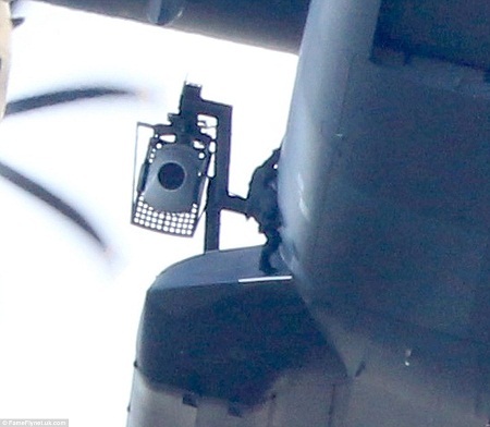 Thiết
bị quay được gắn trên máy bay.