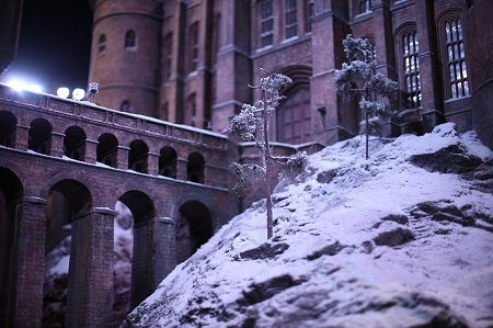Học viện phù thủy Hogwarts trong mùa Giáng sinh - 12 Mô
hình trường Hogwarts thu nhỏ trong một mùa đông lạnh giá.