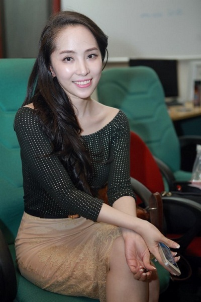 Doãn Tuấn đưa “cá sấu chúa” Quỳnh Nga đi tập chương trình - 1 Hình ảnh Quỳnh Nga trong buổi tập
