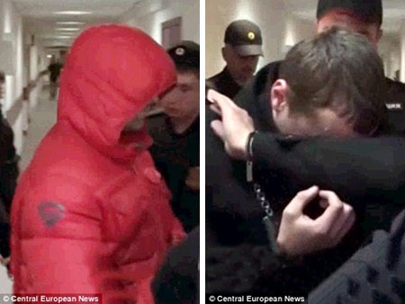 Nữ
diễn viên phim cấp 3 Lola Taylor đã bị thương nặng khi cố trốn chạy khỏi hai
tên côn đồ.