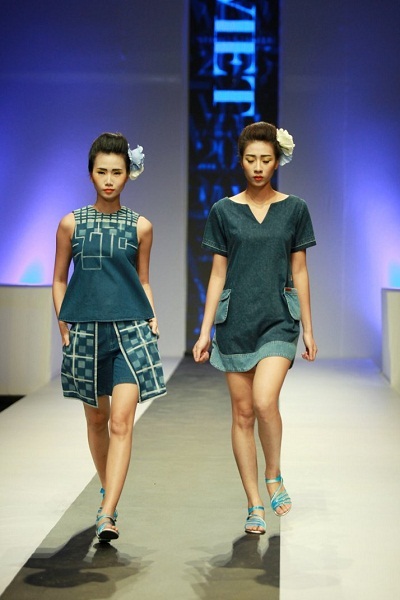 GenViet Jeans - cuộc chơi say mê của Jeans - 5 Phần trình diễn của Hoa hậu Thùy Dung trong BST mới nhất mây tre đan của GenViet