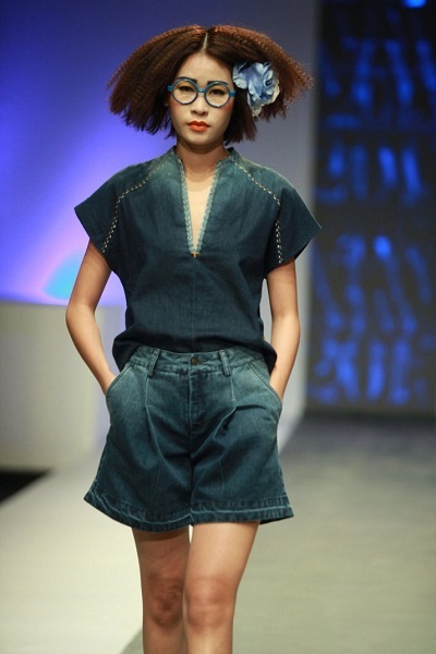 GenViet Jeans - cuộc chơi say mê của Jeans - 10 Phần trình diễn của Hoa hậu Thùy Dung trong BST mới nhất mây tre đan của GenViet