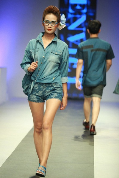 GenViet Jeans - cuộc chơi say mê của Jeans - 14 Phần trình diễn của Hoa hậu Thùy Dung trong BST mới nhất mây tre đan của GenViet