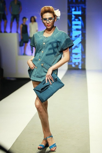 GenViet Jeans - cuộc chơi say mê của Jeans - 28 Phần trình diễn của Hoa hậu Thùy Dung trong BST mới nhất mây tre đan của GenViet