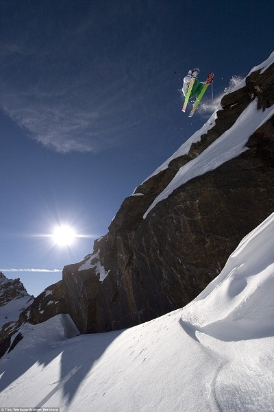 Cảnh
vật ở Tirol rất ngoạn mục, nơi đây có những dãy núi lớn nhất nước Áo.