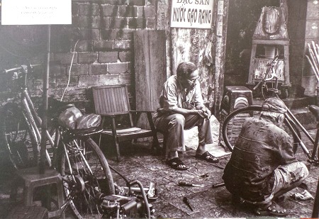 Sửa xe là nghề, tâm tình là cớ - Ngô Thế Dũng