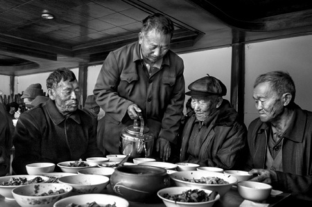 Thắng
giải ở hạng mục này là nhiếp ảnh gia Johnny Haglund đến từ Na Uy.