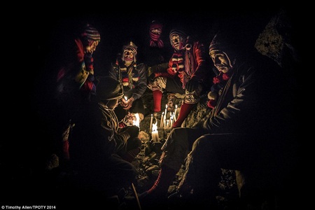 Thắng
giải ở hạng mục này là nhiếp ảnh gia Johnny Haglund đến từ Na Uy.