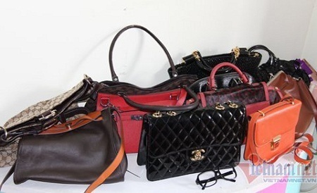 Biệt thự triệu đô của Á hậu 1 Huyền My - 10 Bộ sưu tập túi của Á hậu.