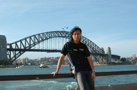 Thành Vinh Olympia: Chàng diễn viên ngày ấy, bây giờ - 3 Thành Vinh ngày mới sang Australia du học.