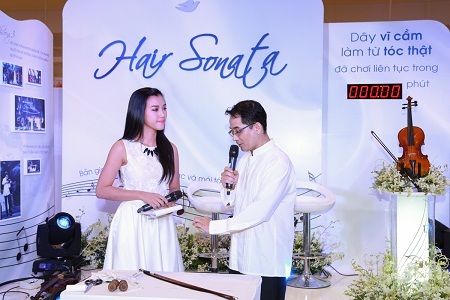 Xuân Huy - tài năng và niềm đam mê âm nhạc hiếm có - 1 Nghệ sĩ chia sẻ những nguyên lý tạo nên âm thanh của dây vĩ cầm.