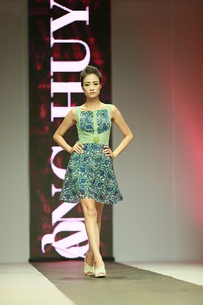 Tin vui bất ngờ đến từ đêm thứ 3 của Tuần lễ thời trang VN Xuân hè 2015