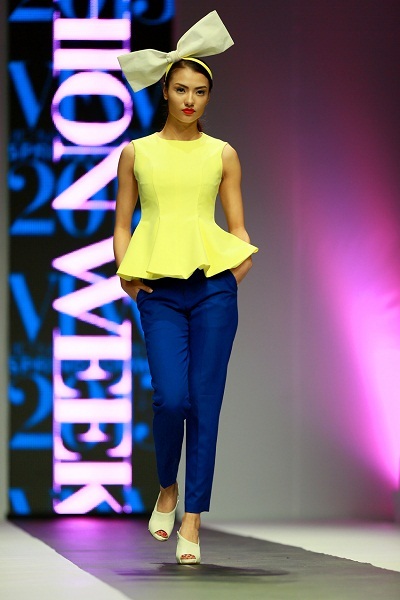 Mở đầu với BST của
Charming Lys xuất hiện như một làn gió mát thanh bình