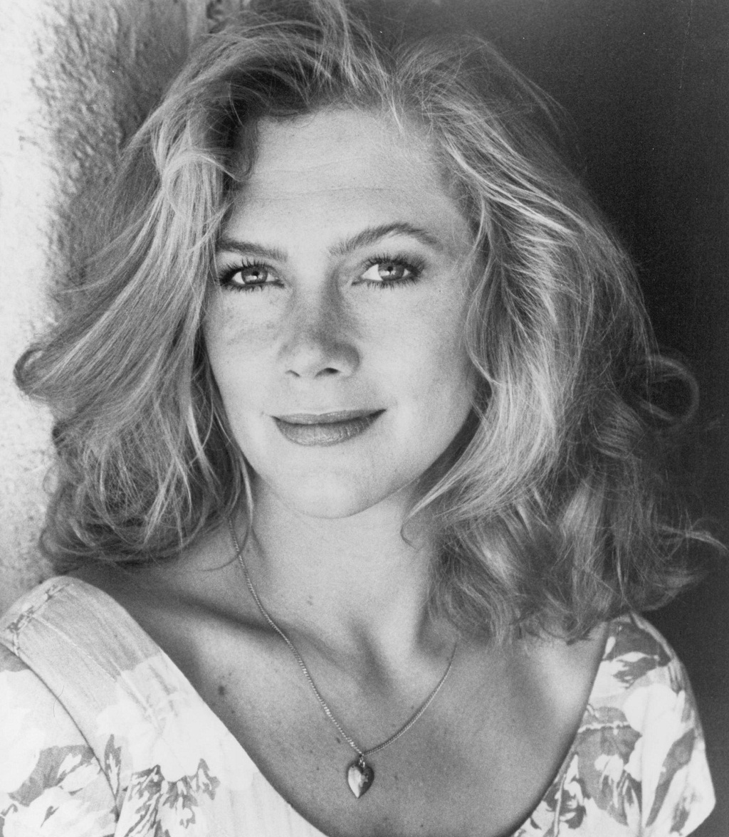 Những diễn viên đoạt Quả Cầu Vàng trong 2 năm liên tiếp - 16 Nữ diễn viên Kathleen
Turner