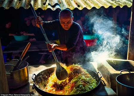 Việt Nam trong bộ ảnh “Sự đói nghèo và niềm hy vọng” của Mỹ - 1 Việt Nam: