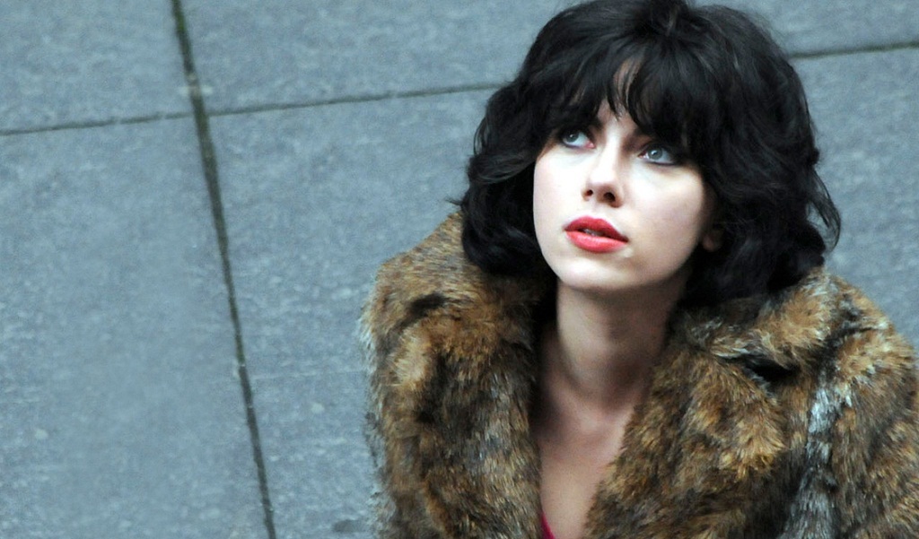 Những nhân vật chính vô danh trên màn ảnh - 16 Under the Skin (Dưới lớp
mặt nạ - 2013):