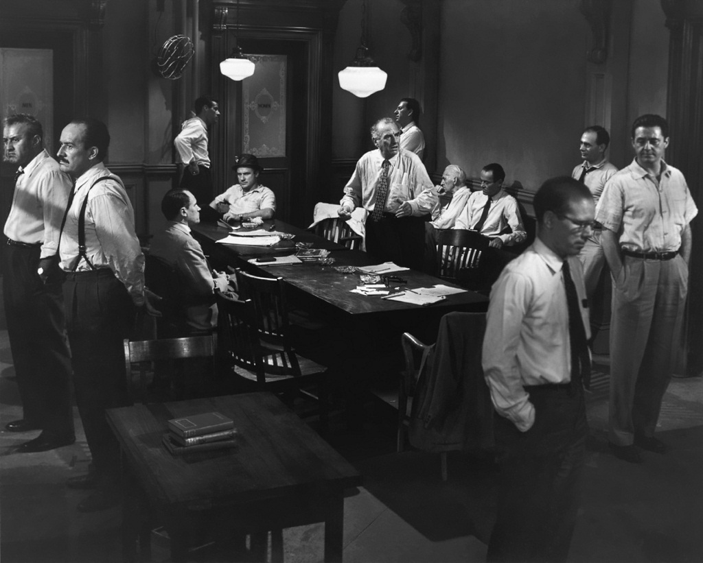 Những nhân vật chính vô danh trên màn ảnh - 2 12 Angry Men (12 người
đàn ông giận dữ - 1957):