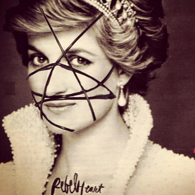 Madonna bất chấp dư luận, tiếp tục “chế ảnh” người quá cố - 5 Bìa album mới của Madonna