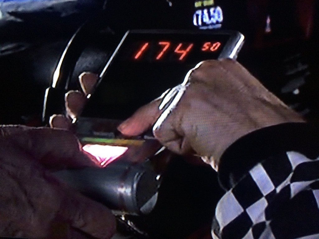 Một khu vườn trong nhà
có thể cung cấp hoa quả tươi bất cứ khi nào ta muốn.