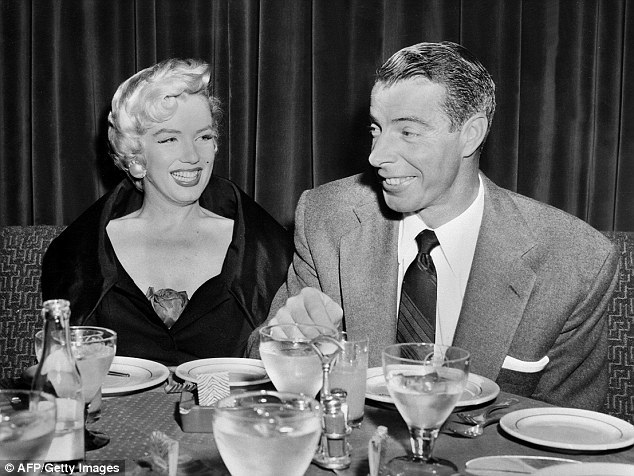 Ai là người đàn ông yêu Marilyn Monroe nhất? - 4 Joe DiMaggio từng
nói: “Tôi thà xuống địa ngục còn hơn phải từ bỏ