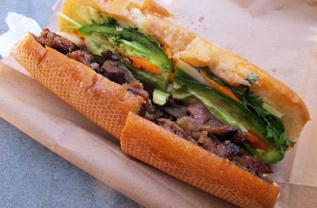 Bánh mì Việt liên tục gây bất ngờ với thế giới - 1 Bánh mì - Việt Nam: