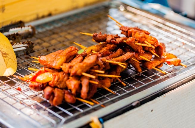 Bánh mì Việt liên tục gây bất ngờ với thế giới - 5 Thịt nướng satay - Thái
Lan: