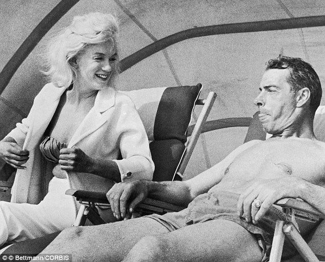 Ai là người đàn ông yêu Marilyn Monroe nhất? - 5 Joe DiMaggio từng
nói: “Tôi thà xuống địa ngục còn hơn phải từ bỏ