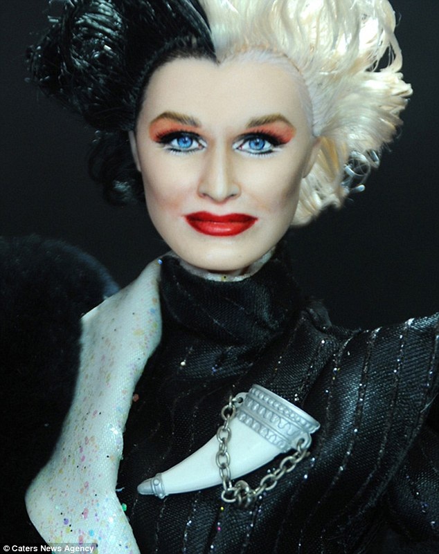 Những búp bê có giá 110 triệu đồng - 12 Nhân
vật phản diện Cruella de Vil trong phim hoạt hình “101 chú chó đốm”.