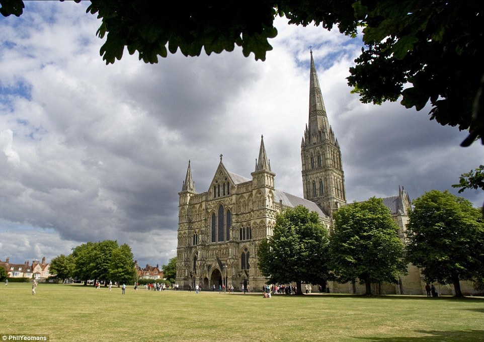 Thánh
đường Salisbury.