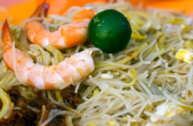 Bánh mì Việt liên tục gây bất ngờ với thế giới - 16 Hokkien mee -
Singapore: