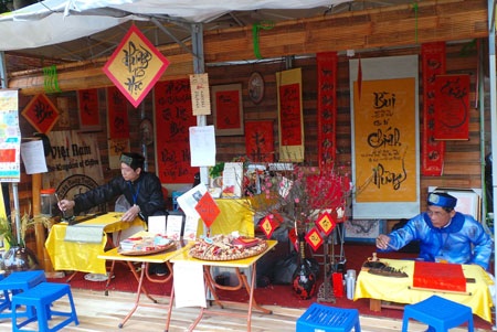 Một số hội quán thư
pháp trong triển lãm.