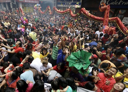 Châu Á rực rỡ “ăn Tết” Ất Mùi - 4 Manila, Philippines:
