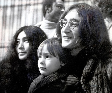 Sự thật về cuộc sống hôn nhân của John Lennon được hé lộ - 3 Sự thật về cuộc sống hôn nhân của John Lennon được hé lộ