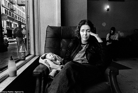 Giải
nhất ảnh bộ ở hạng mục Dự án dài kỳ (Long-term Projects) - Darcy Padilla (Mỹ):